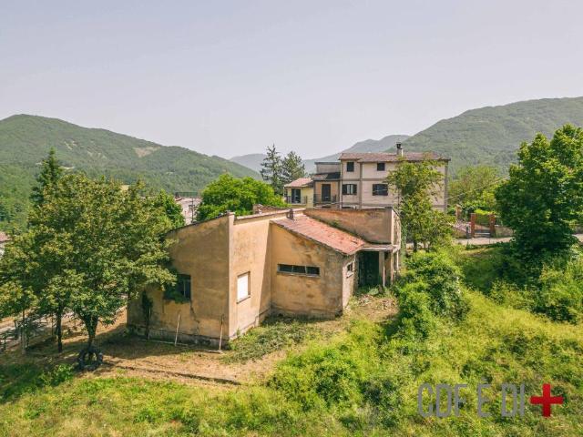 Villa in vendita a Pescorocchiano RI
