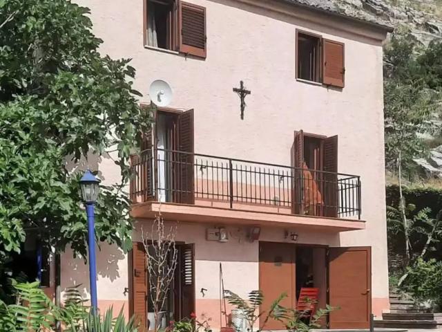 Villa in vendita a Pescosansonesco PE
