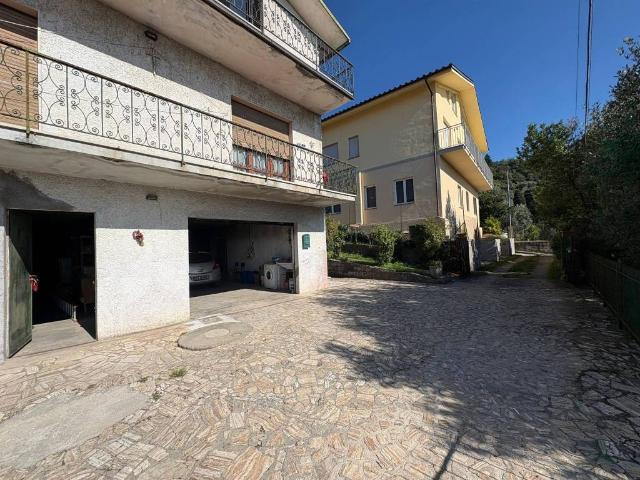 Villa in vendita a Pescaglia LU