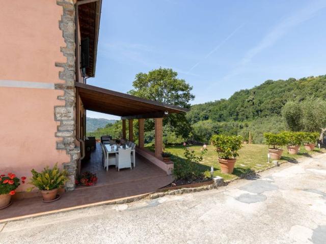 Villa in vendita a Pescaglia LU