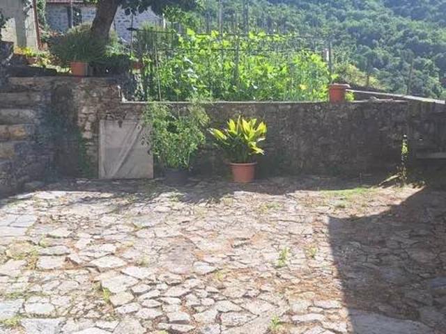 Villa in vendita a Pescaglia LU
