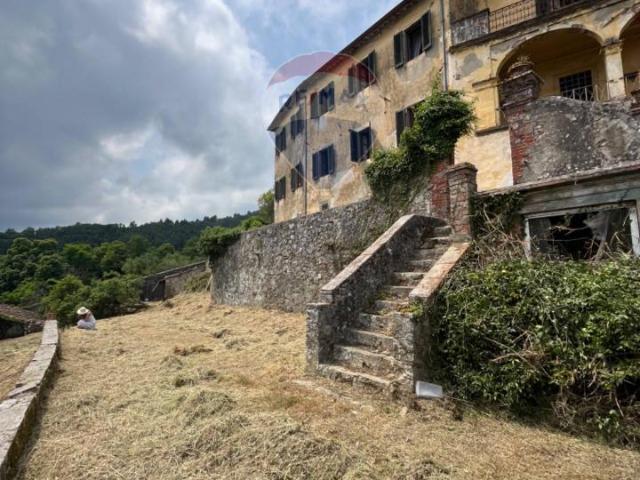 Villa in vendita a Pescaglia