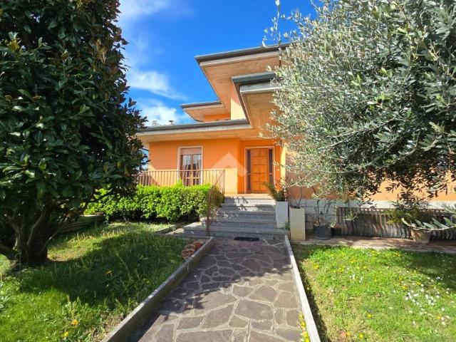 Villa in vendita a Pescantina VR