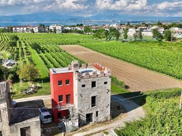 Villa in vendita a Peschiera del Garda VR