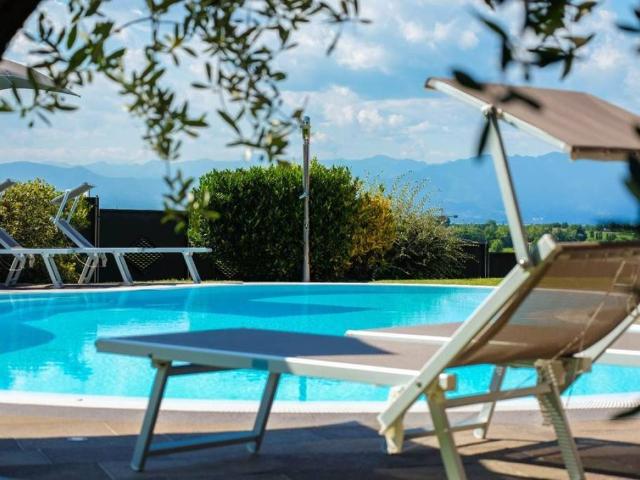 Villa in vendita a Peschiera del Garda VR