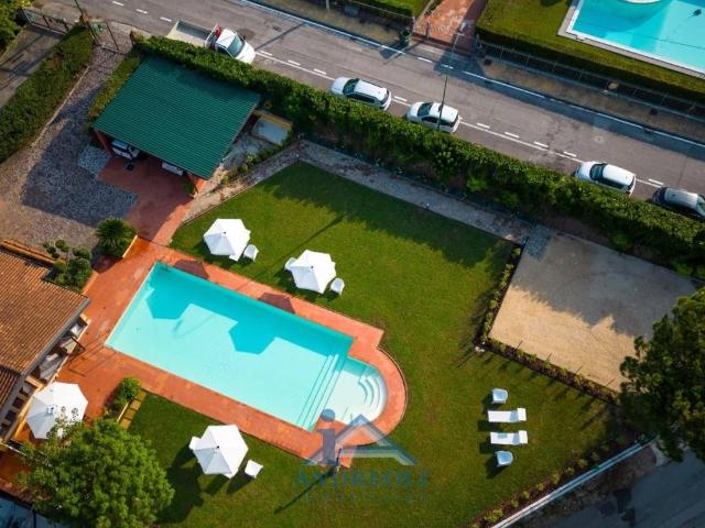 Villa in vendita a Peschiera del Garda VR