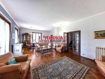 Villa in vendita a Pescia PT