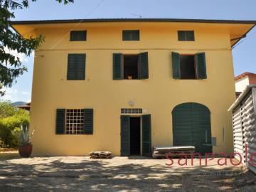 Villa in vendita a Pescia PT