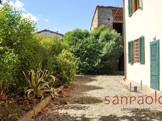 Villa in vendita a Pescia PT