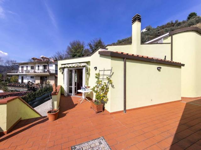 Villa in vendita a Pescia PT