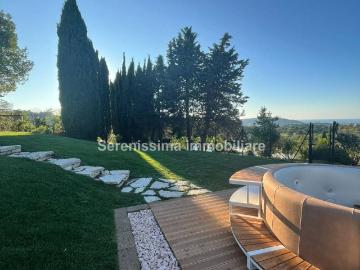 Villa in vendita a Pesaro PU