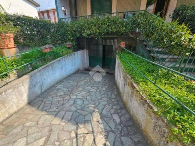 Villa in vendita a Pessano con Bornago MI