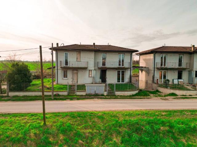 Villa in vendita a Pessina Cremonese CR