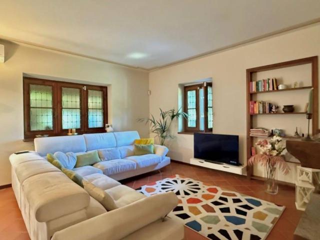 Villa in vendita a Piverone TO