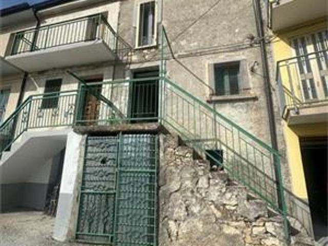 Villa in Vendita a Pizzoferrato