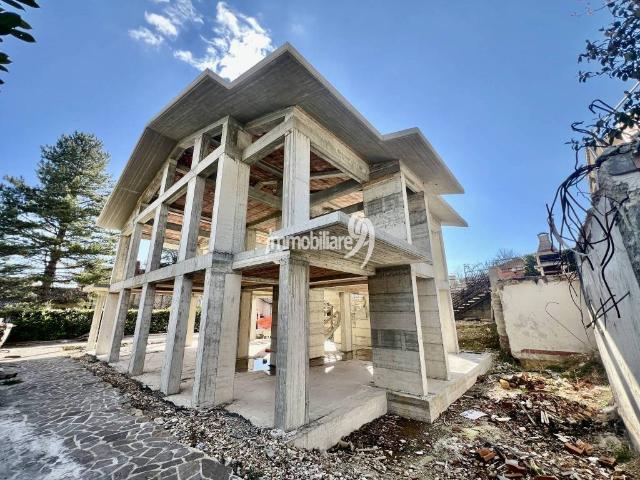 Villa in vendita a Pizzoli AQ