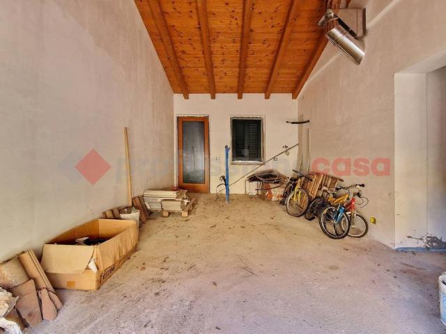 Villa in vendita a Pizzoli AQ