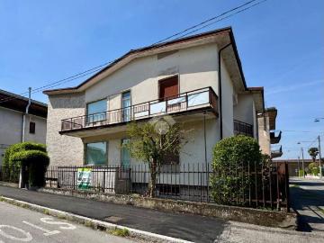 Villa in vendita a Pizzighettone CR