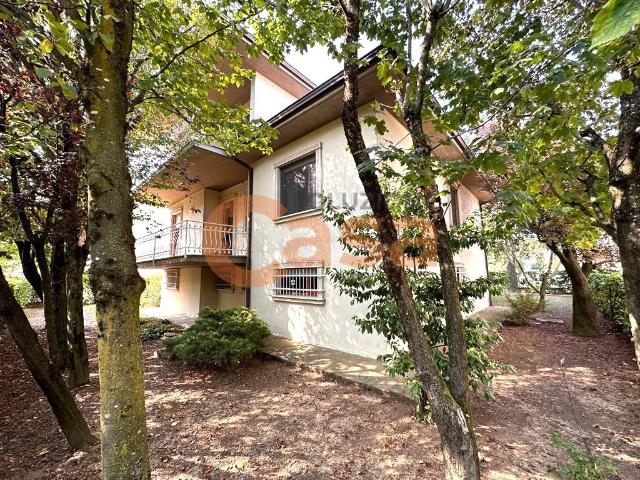 Villa in vendita a Piacenza
