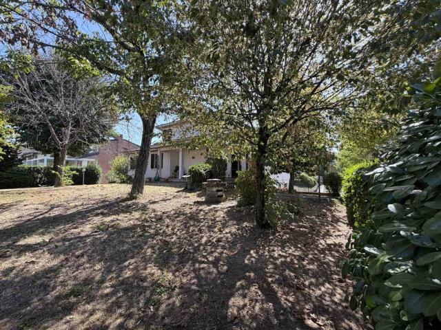 Villa in vendita a Piacenza PC