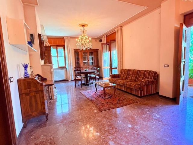 Villa in vendita a Piacenza PC