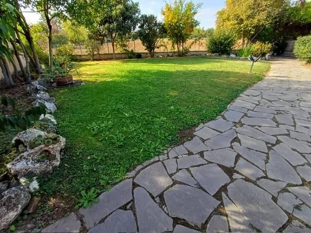Villa in vendita a Piacenza PC