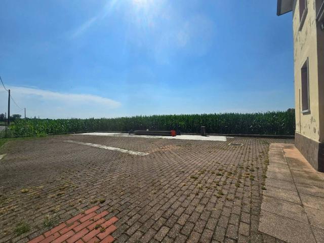 Villa in vendita a Piacenza PC