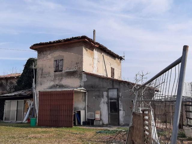 Villa in vendita a Piacenza PC