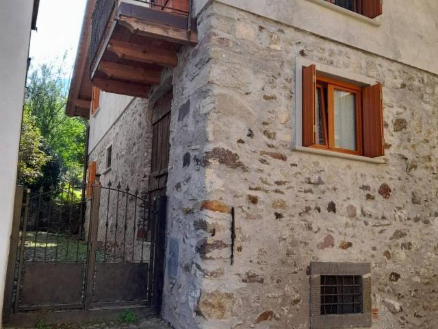 Villa in vendita a Pian Camuno BS