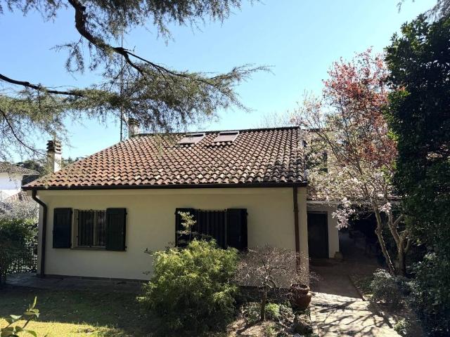 Villa in vendita a Pianoro BO