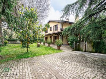 Villa in vendita a Pianoro BO