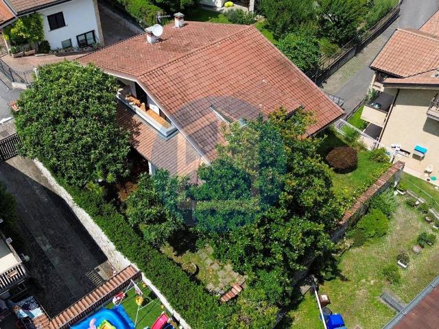Villa in vendita a Piancogno BS