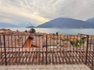 Villa in vendita a Pianello del Lario CO