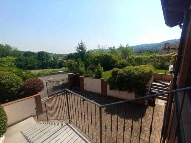 Villa in vendita a Pianello Val Tidone PC