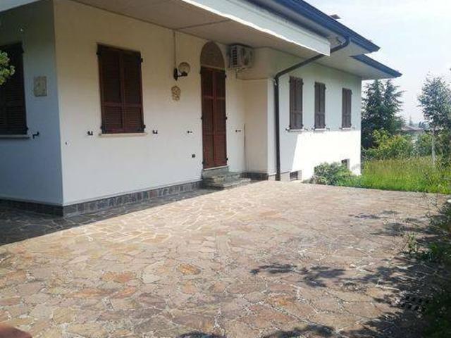 Villa in vendita a Pianello Val Tidone PC
