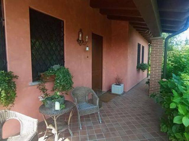 Villa in vendita a Pianello Val Tidone PC