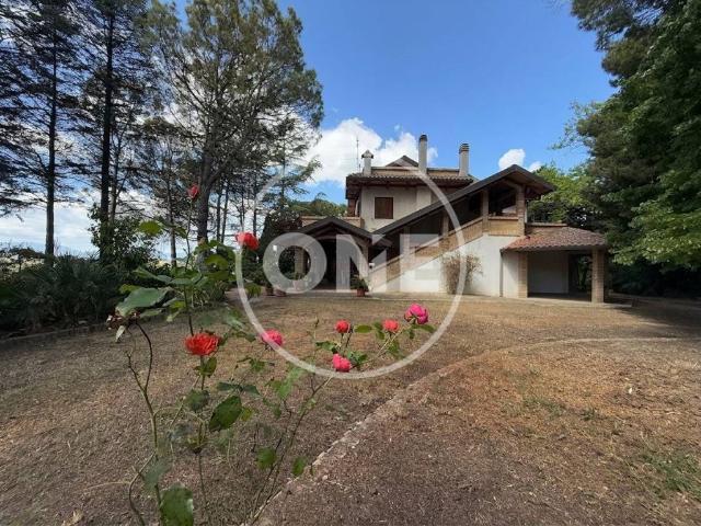 Villa in vendita a Pianella PE