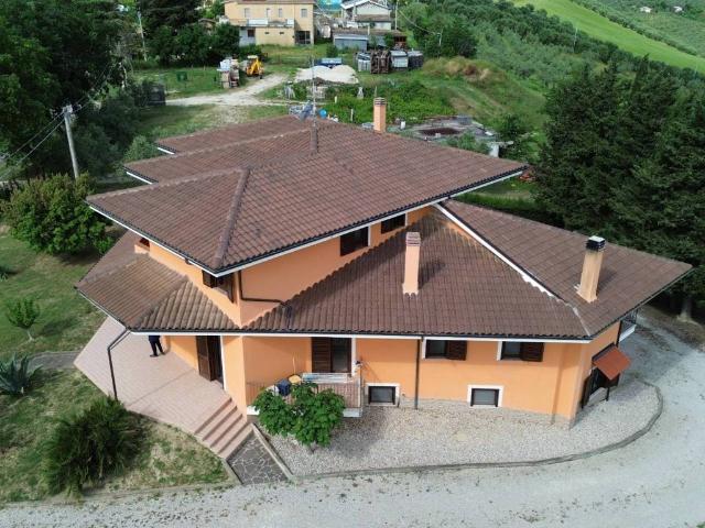 Villa in vendita a Pianella PE