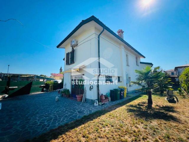Villa in vendita a Pianengo CR