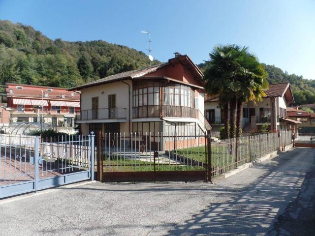 Villa in vendita a Piasco CN