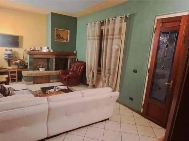 Villa in vendita a Piazza al Serchio LU