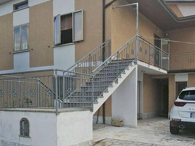 Villa in vendita a Piazza al Serchio LU