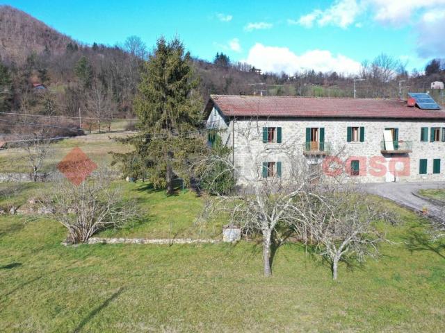 Villa in vendita a Piazza al Serchio LU