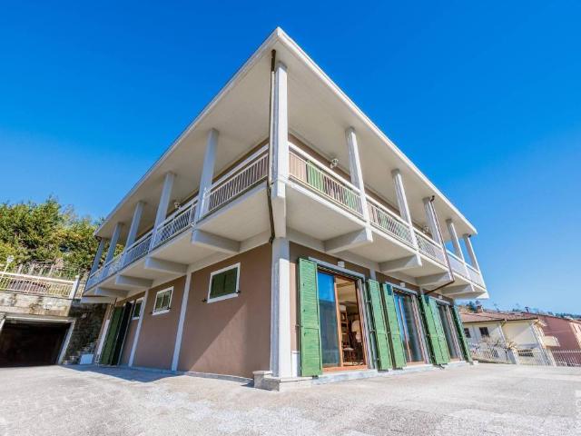 Villa in vendita a Piazza al Serchio LU