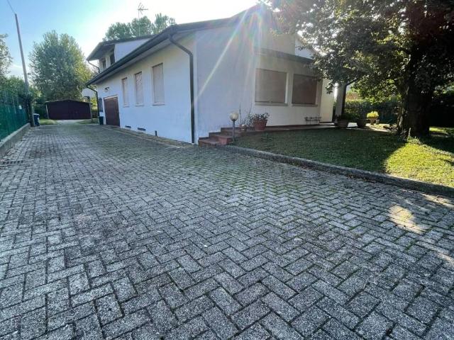 Villa in vendita a Piazzola sul Brenta PD