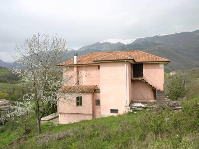 Villa in vendita a Picinisco FR