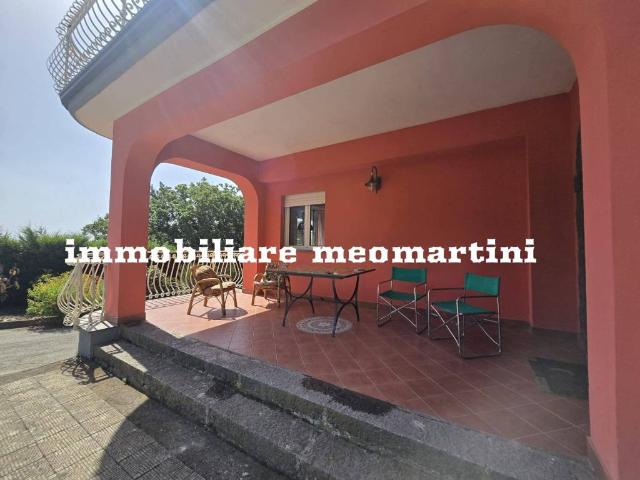 Villa in vendita a Piedimonte Etneo CT