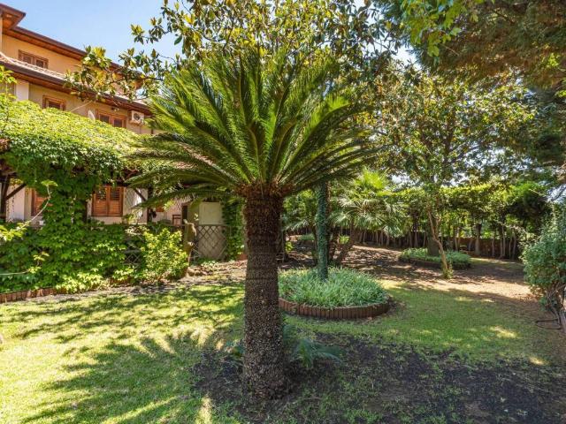 Villa in vendita a Piedimonte Etneo CT