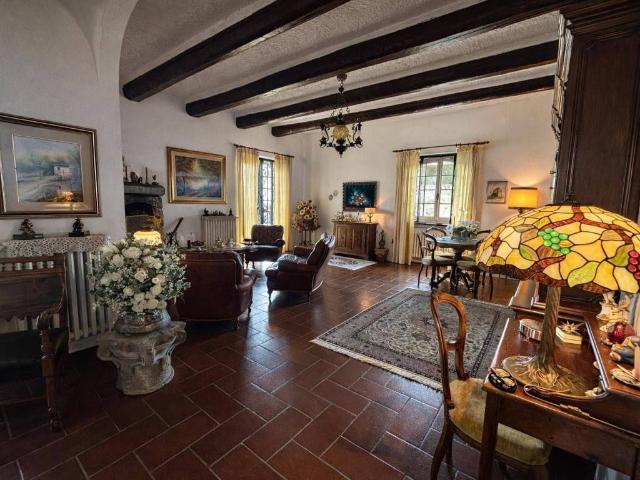 Villa in vendita a Pietra Marazzi AL