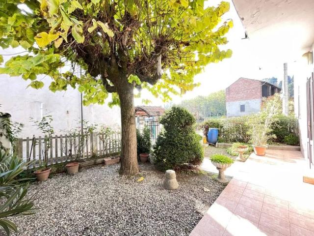 Villa in vendita a Pietra Marazzi AL